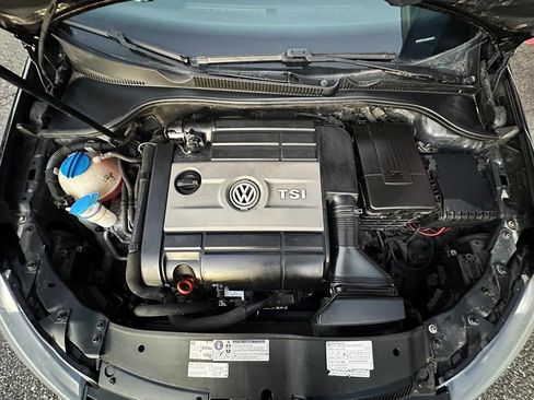 Used 2013 Volkswagen Golf R 2-Door image 10