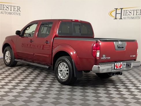 Used 2015 Nissan Frontier SV image 5