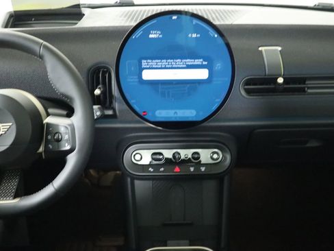 Certified 2025 MINI Cooper S image 14