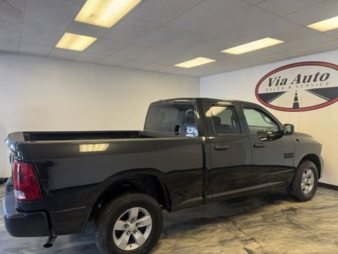 Used 2017 RAM 1500 Express AWD/4WD image 8