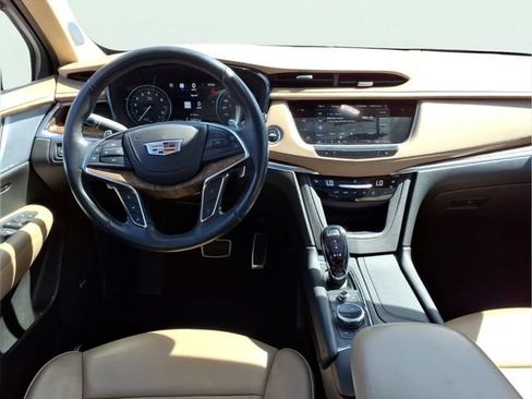 Used 2023 Cadillac XT5 Sportv w/ Platinum Package AWD/4WD image 7