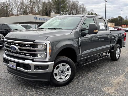New 2026 Ford F250 XLT w/ XLT Premium Package image 2