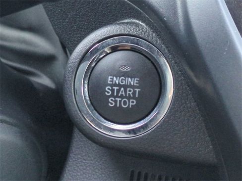 Used 2025 Subaru Forester Premium image 34