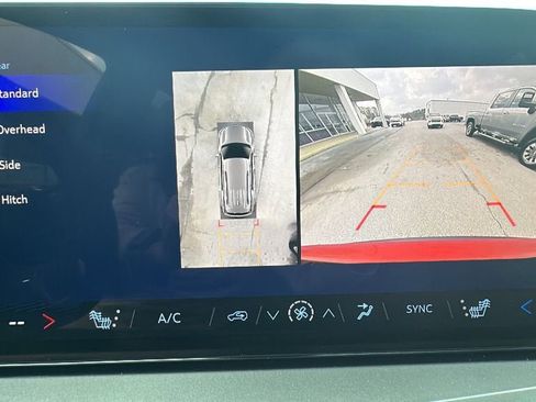 New 2026 Chevrolet Traverse LT w/ Sun and Wheel Package image 29