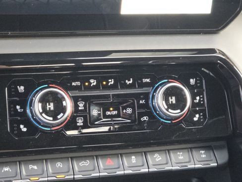 New 2026 GMC Sierra 1500 AT4X image 37