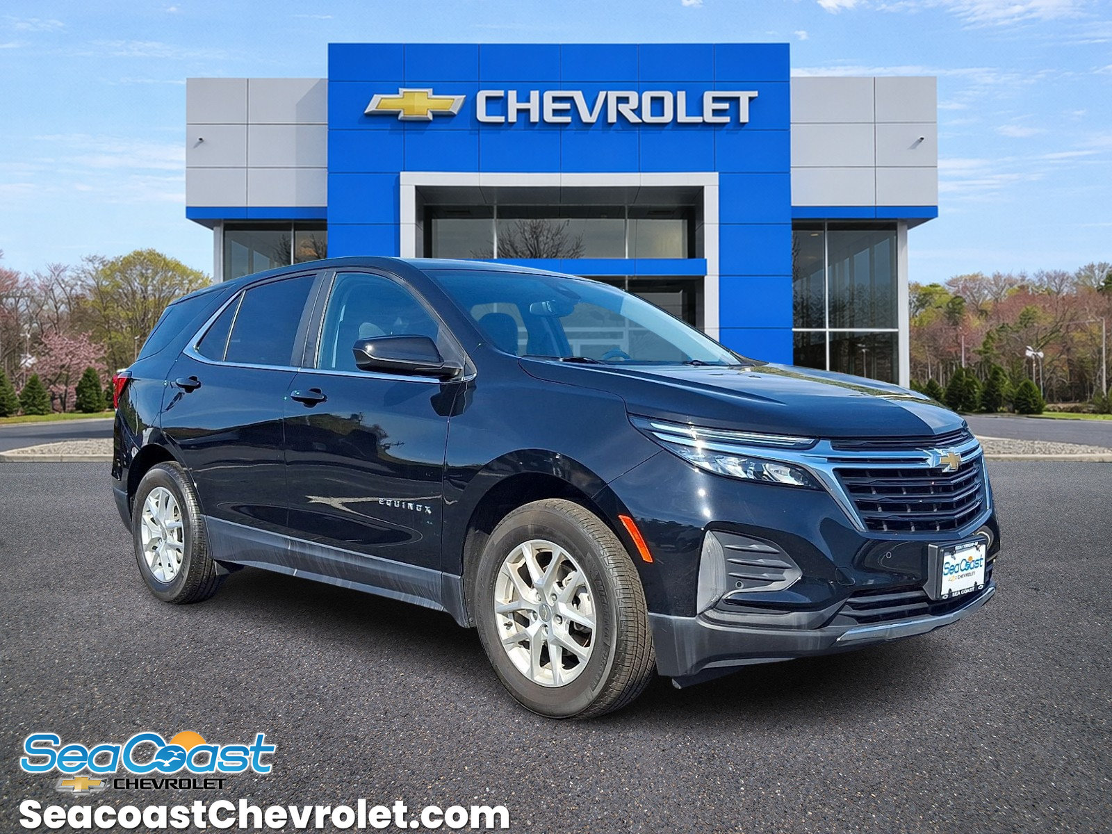Certified 2024 Chevrolet Equinox LT w/ LPO, Floor Liner Package FWD image 1