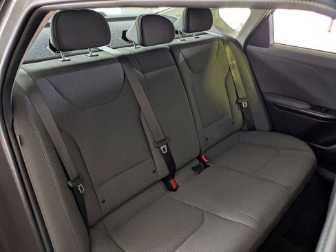 Used 2025 Kia K4 FWD image 27