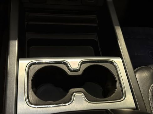 Used 2018 GMC Sierra 1500 SLT image 26