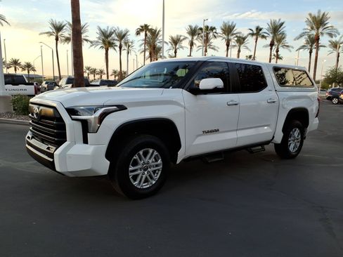 Used 2024 Toyota Tundra SR5 w/ Advanced Technology Package AWD/4WD image 8