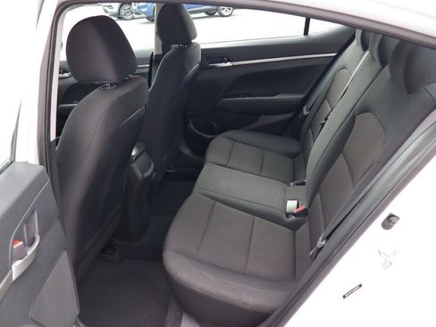 Used 2020 Hyundai Elantra SE w/ Cargo Package (C1) FWD image 4