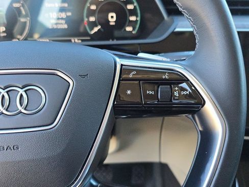 Certified 2024 Audi Q8 e-tron Premium image 25