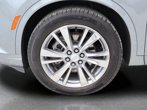 Certified 2023 Cadillac XT6 Premium Luxury AWD/4WD image 9