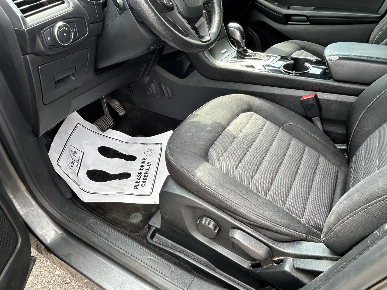 Used 2016 Ford Edge SE FWD image 10