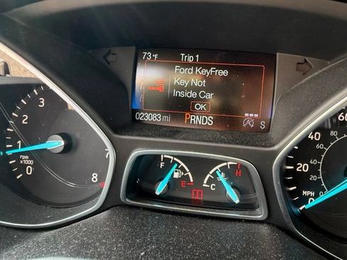 Used 2019 Ford Escape Titanium AWD/4WD image 12
