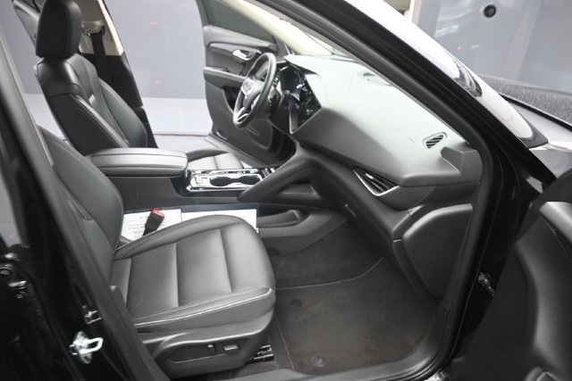 Used 2023 Buick Envision Essence AWD/4WD image 18