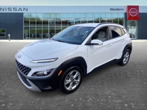 Used 2023 Hyundai Kona SEL w/ Cargo Package FWD image 1