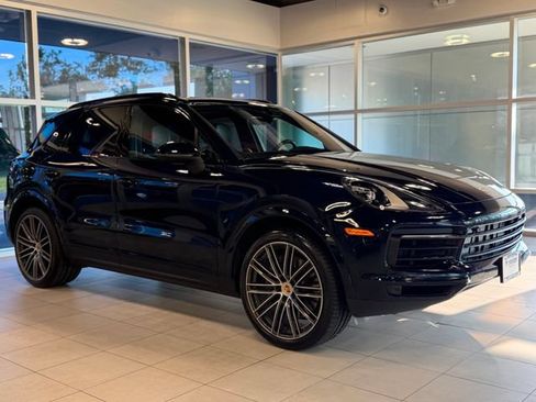 Used 2019 Porsche Cayenne S AWD/4WD image 5