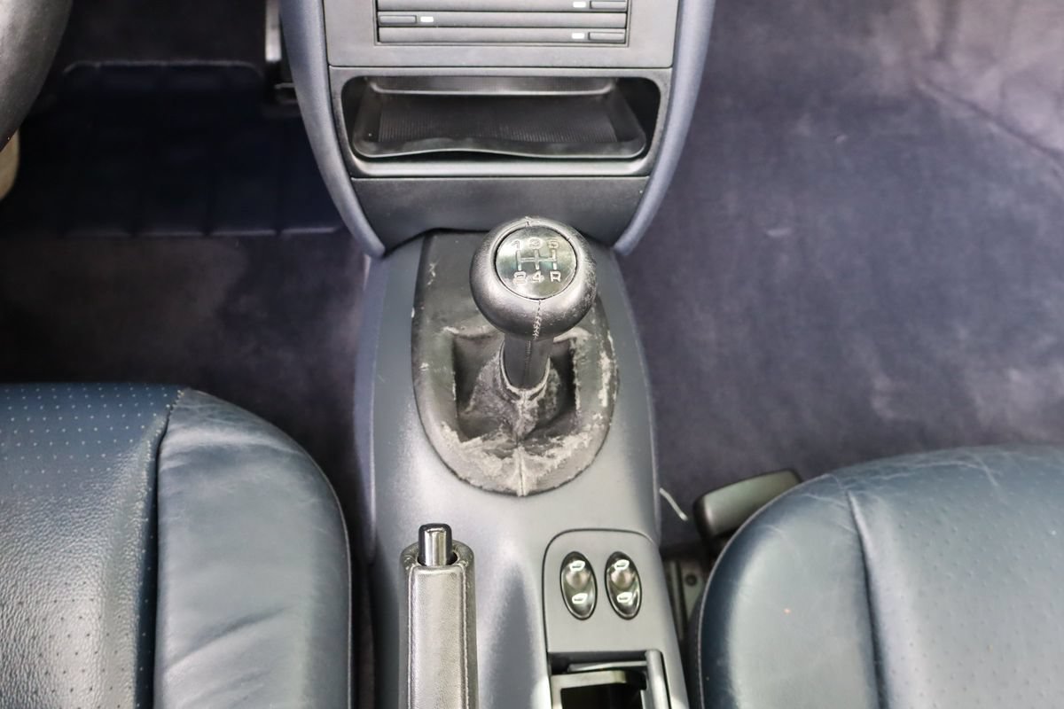 Used 1999 Porsche Boxster RWD image 42