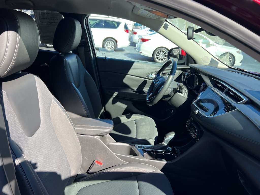 Used 2023 Buick Encore GX Select w/ Sport Touring Package FWD image 22
