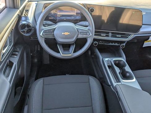 New 2026 Chevrolet Equinox EV LT image 7