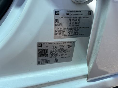 Used 2023 GMC Sierra 1500 AT4X AWD/4WD image 27