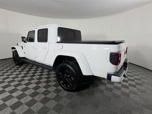 Used 2023 Jeep Gladiator Overland image 7