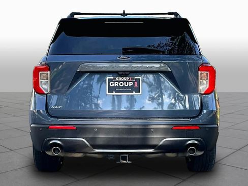 Used 2021 Ford Explorer XLT w/ Equipment Group 202A RWD image 5