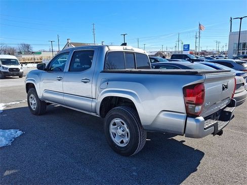 Used 2023 Toyota Tacoma SR image 4