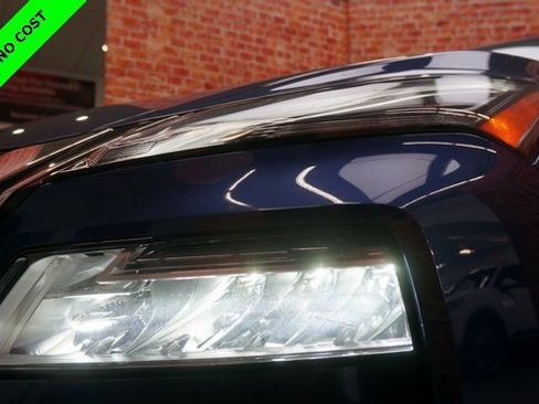 Used 2023 Nissan Rogue SV image 63