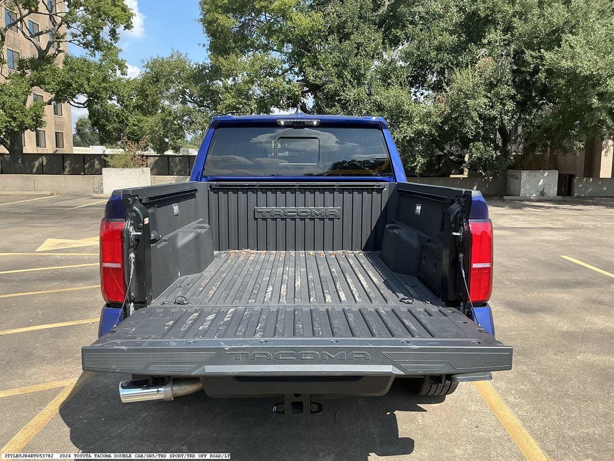 Used 2024 Toyota Tacoma Limited w/ Limited Package (LT) AWD/4WD image 9