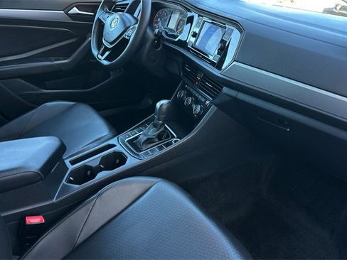 Used 2019 Volkswagen Jetta SE image 17
