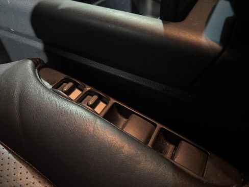 Used 2004 INFINITI G35 x Sedan image 7