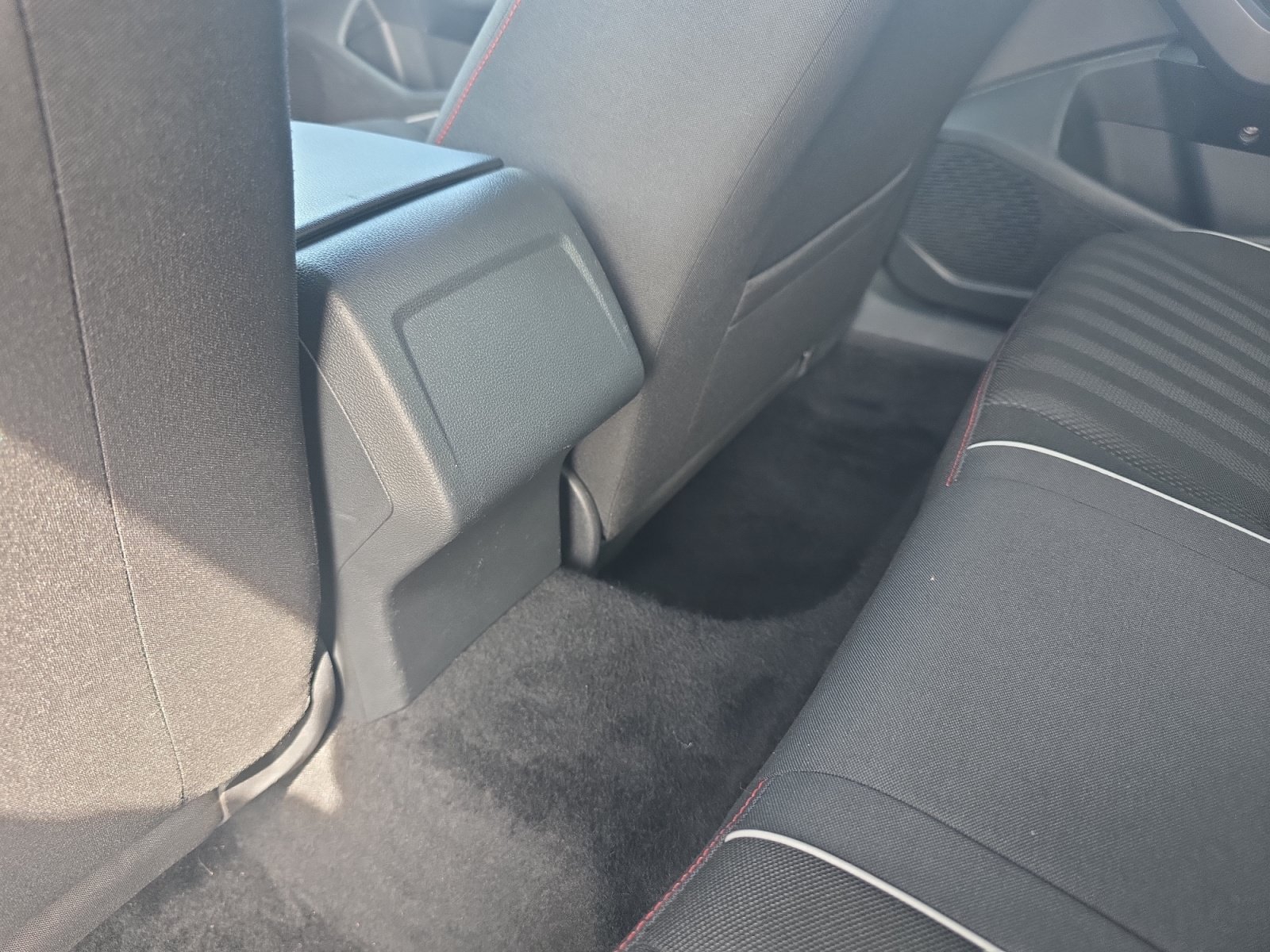 Used 2019 Volkswagen Jetta GLI FWD image 32