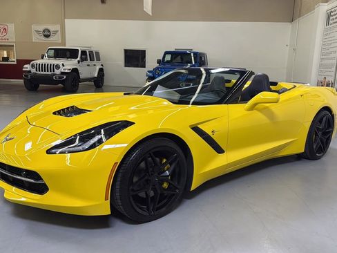 Used 2017 Chevrolet Corvette Stingray Convertible w/ 3LT Preferred Equipment Group image 5