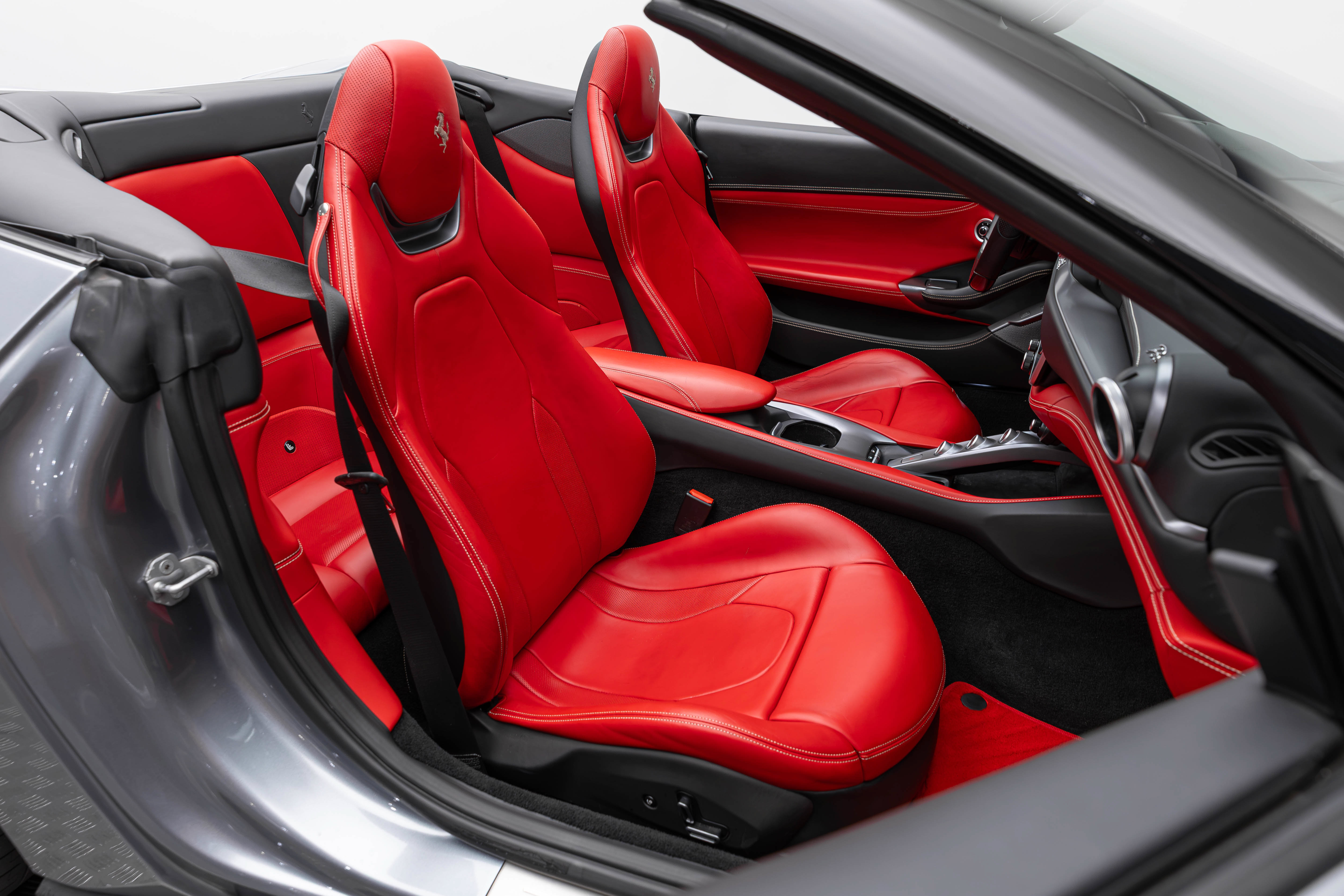 Certified 2019 Ferrari Portofino RWD image 54