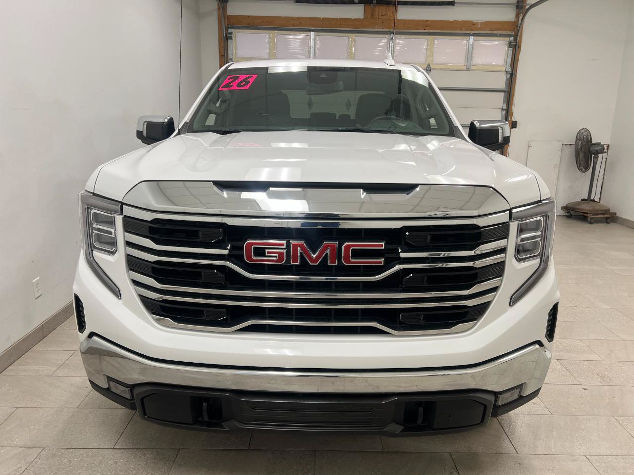 Used 2026 GMC Sierra 1500 SLT RWD image 7