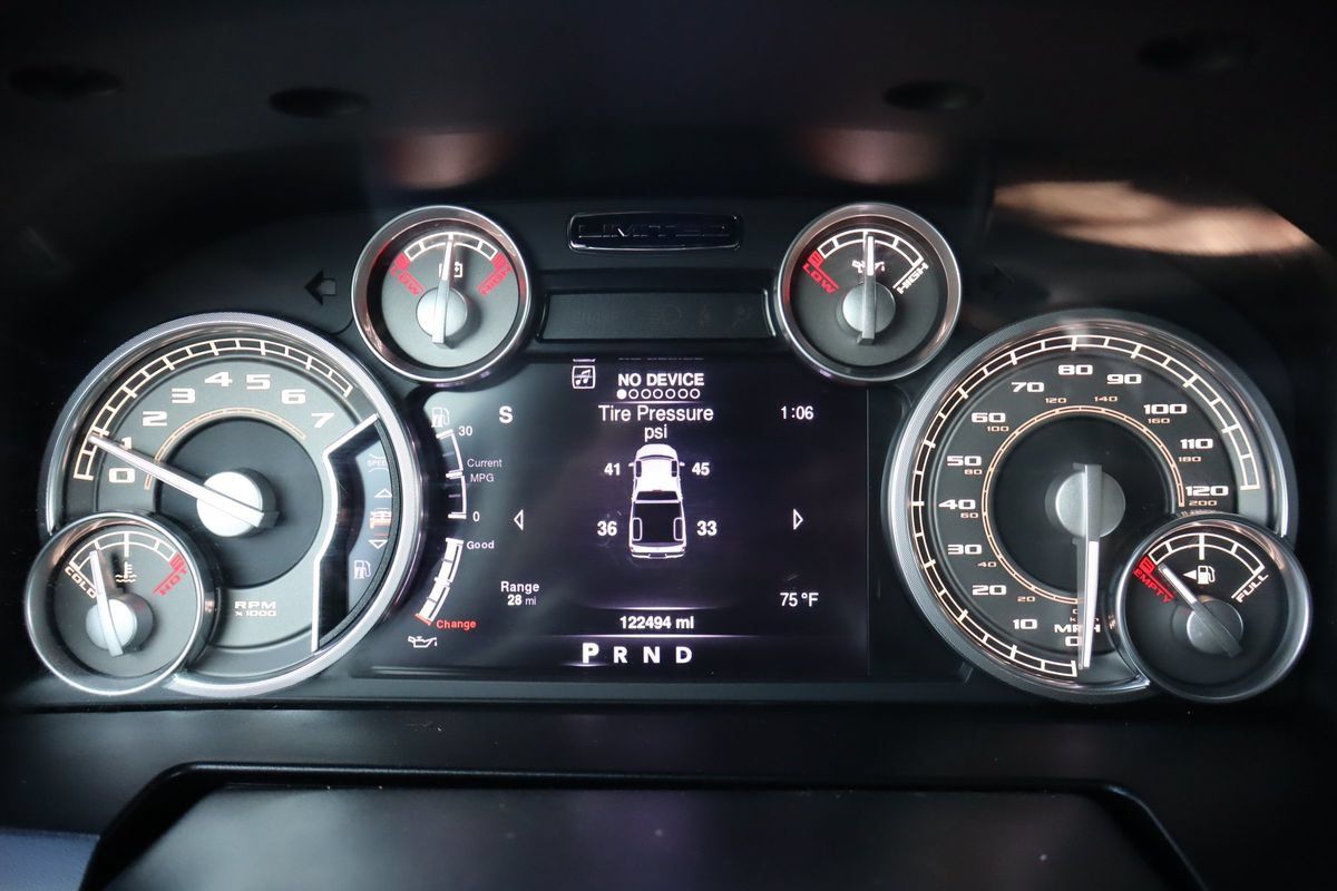 Used 2016 RAM 1500 Limited AWD/4WD image 33
