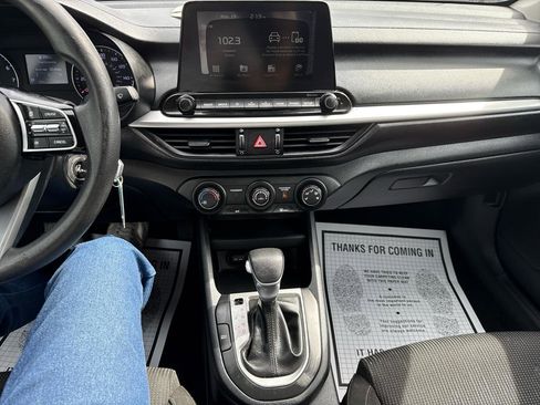 Used 2021 Kia Forte LXS image 12