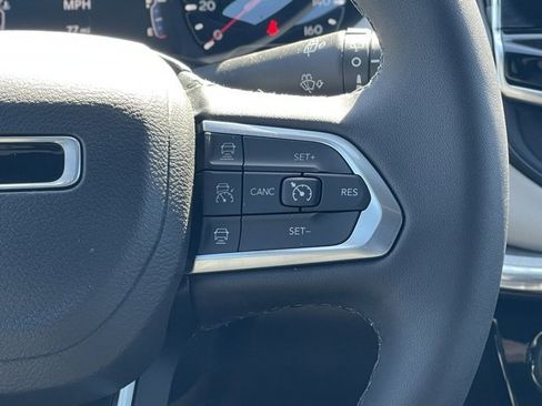 Used 2024 Jeep Compass Limited image 26