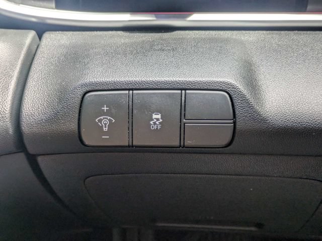 Used 2024 Hyundai Elantra SEL w/ Convenience Package FWD image 24
