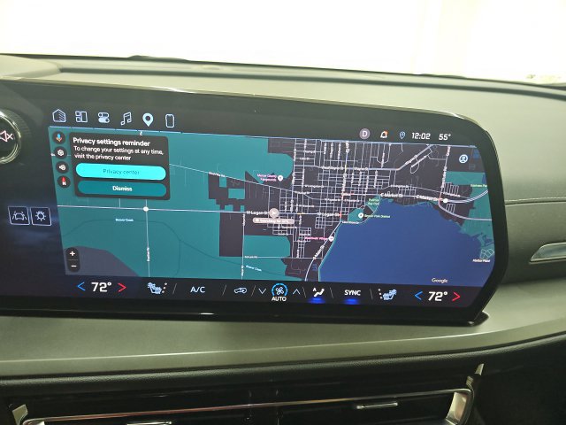 Used 2026 Chevrolet Traverse LT FWD image 7