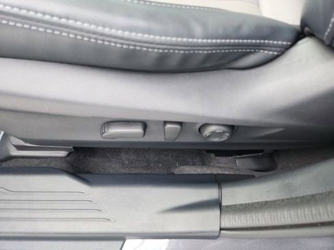 Used 2023 Subaru Outback Limited image 31