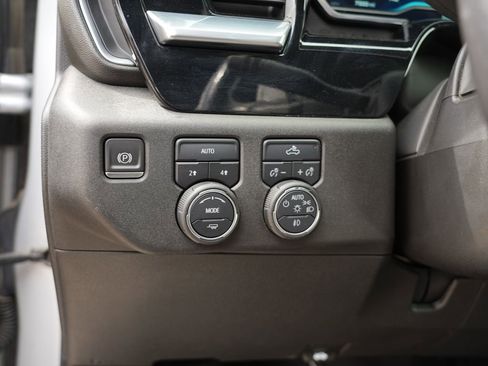 Used 2022 Chevrolet Silverado 1500 RST w/ Max Trailering Package image 18