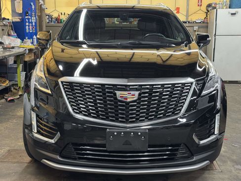Used 2023 Cadillac XT5 Premium Luxury image 2