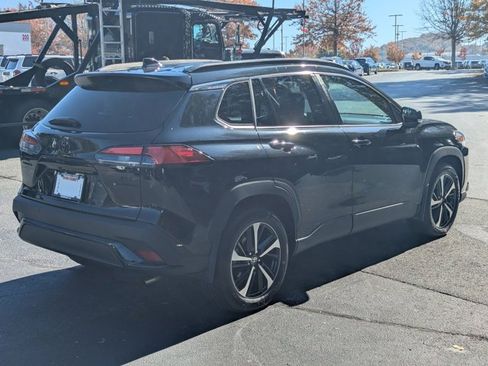 Used 2025 Toyota Corolla Cross AWD Hybrid image 7