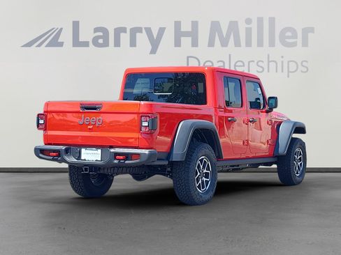 New 2025 Jeep Gladiator Rubicon w/ Convenience Group image 5