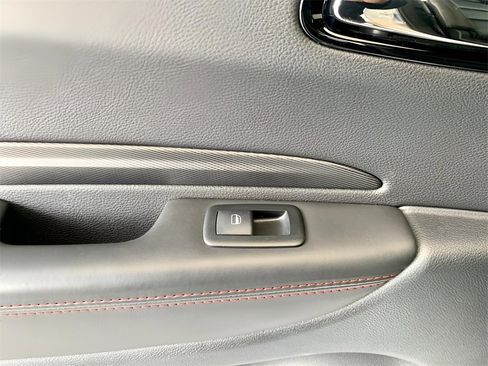 Used 2024 Dodge Durango GT image 19