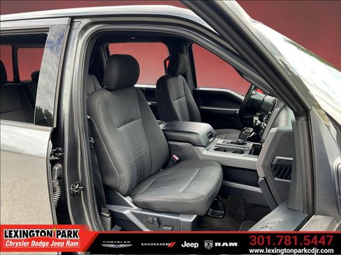 Used 2020 Ford F150 XLT w/ Equipment Group 302A Luxury AWD/4WD image 29