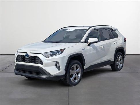 Certified 2021 Toyota RAV4 XLE Premium image 1