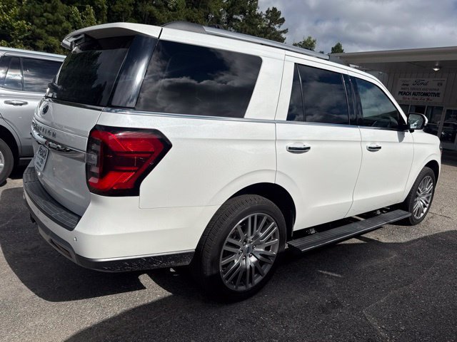Used 2023 Ford Expedition Limited RWD image 10